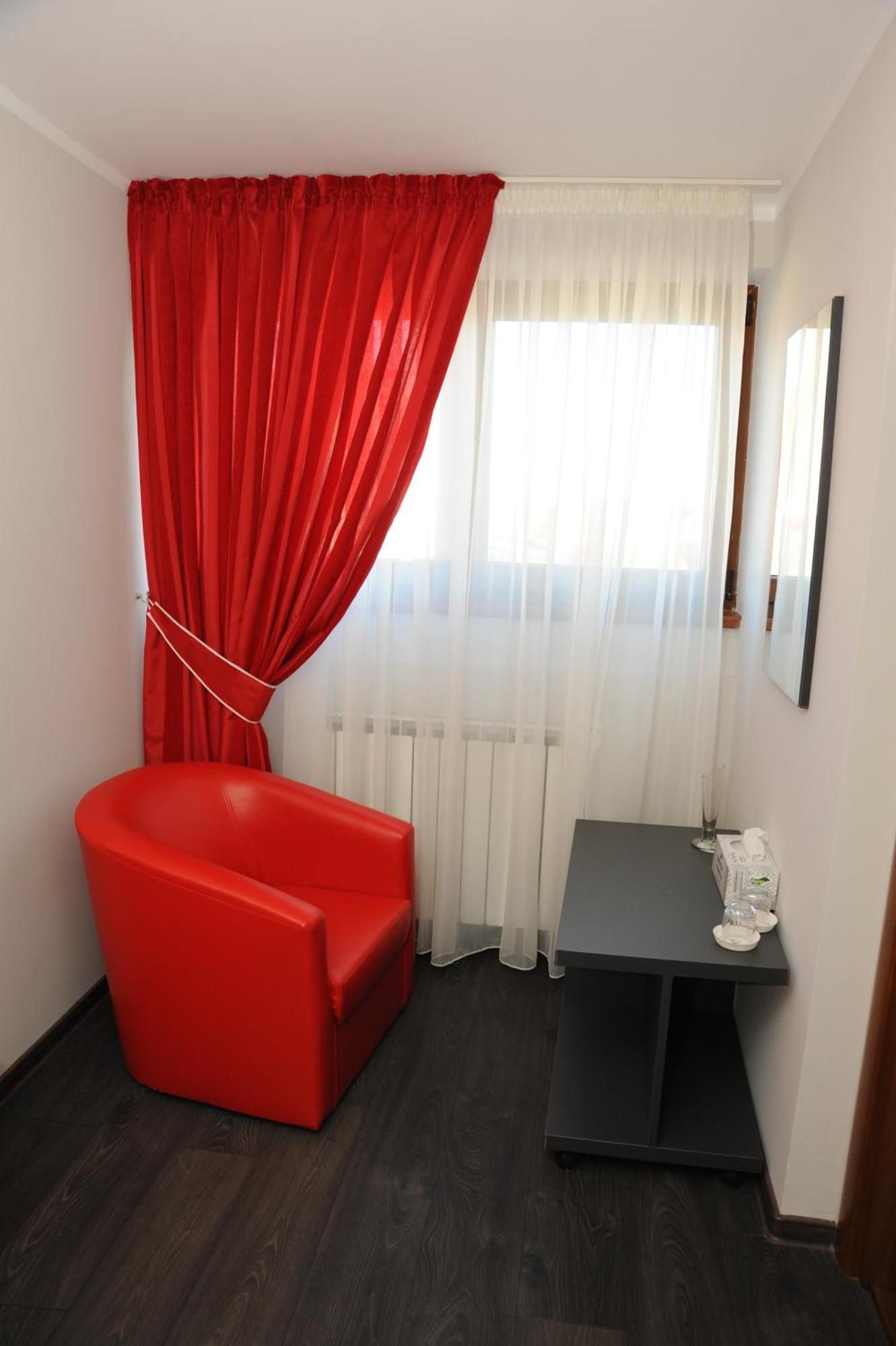 Pangaracior Castelul De Smarald Bed & Breakfast エクステリア 写真